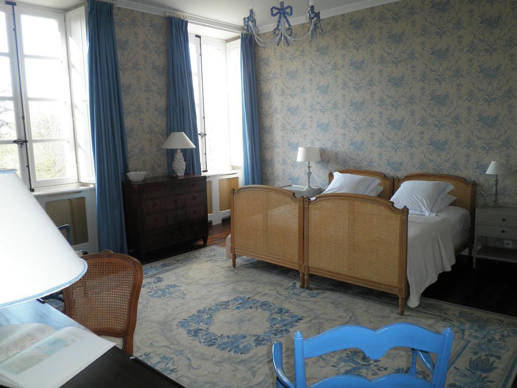 Chateau De La Marronniere Aizenay Habitación foto
